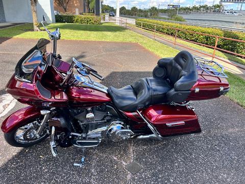 2015 Harley-Davidson CVO™ Road Glide® Ultra in Hialeah, Florida - Photo 22