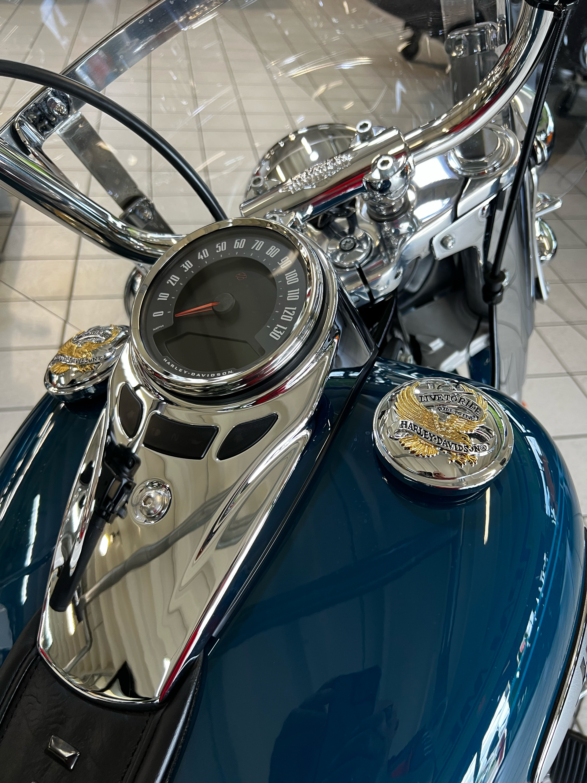 2021 Harley-Davidson Heritage Classic in Hialeah, Florida - Photo 13