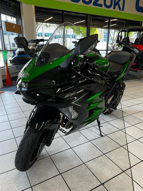 2023 Kawasaki Ninja H2 SX SE in Hialeah, Florida - Photo 3