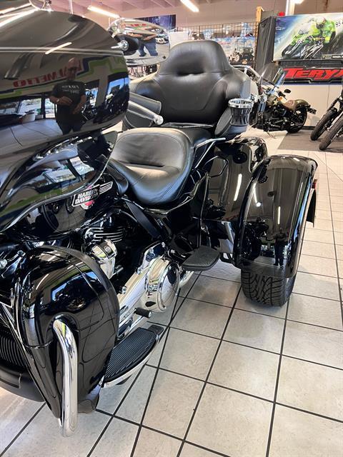 2022 Harley-Davidson Tri Glide® Ultra in Hialeah, Florida - Photo 20