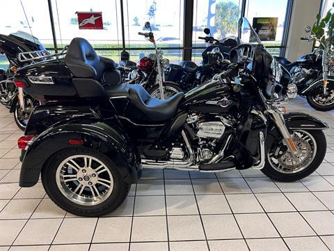 2022 Harley-Davidson Tri Glide® Ultra in Hialeah, Florida - Photo 22
