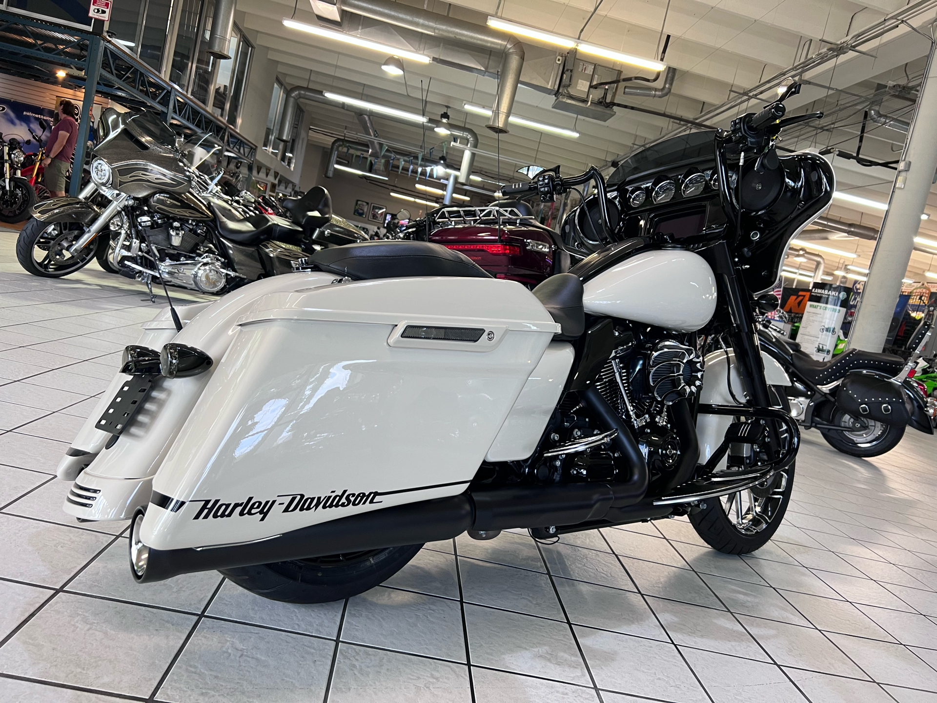 2022 Harley-Davidson Street Glide® Special in Hialeah, Florida - Photo 14