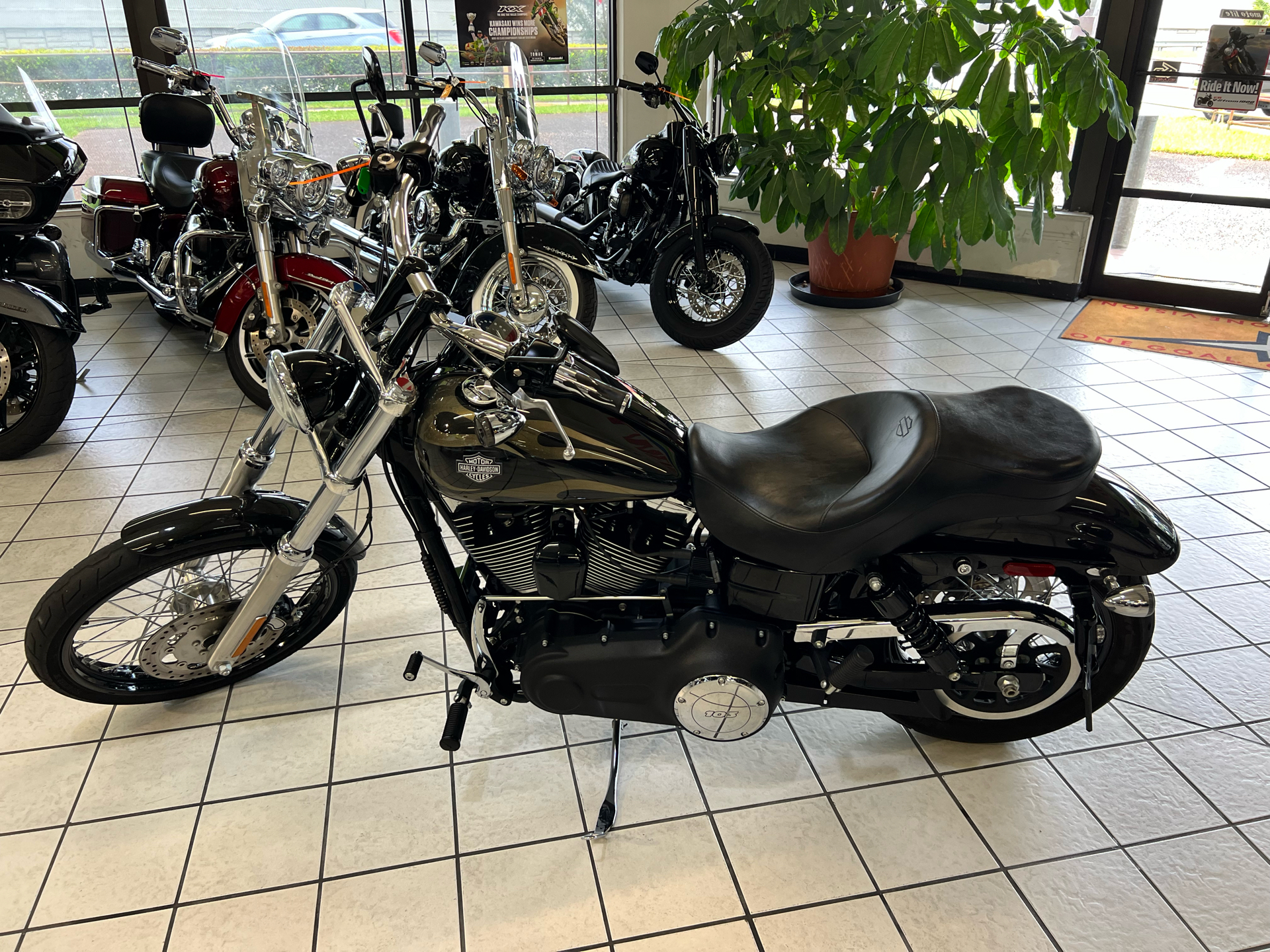2016 Harley-Davidson Wide Glide® in Hialeah, Florida - Photo 9