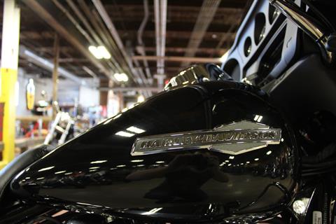 2022 Harley-Davidson Street Glide® in New London, Connecticut - Photo 9