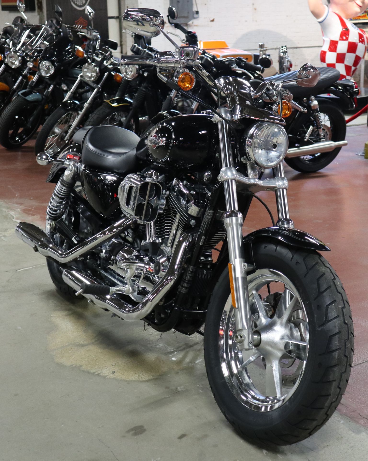 2016 Harley-Davidson 1200 Custom in New London, Connecticut - Photo 2