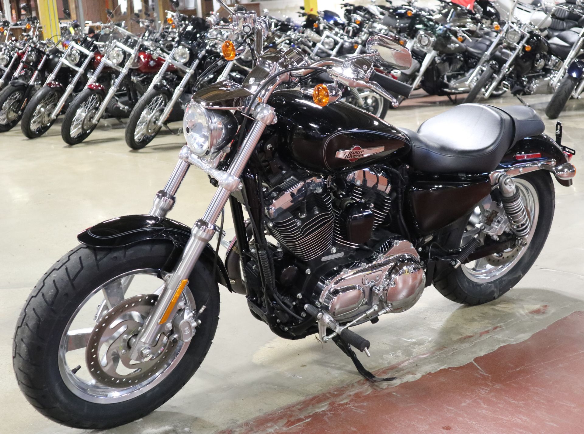 2016 Harley-Davidson 1200 Custom in New London, Connecticut - Photo 4