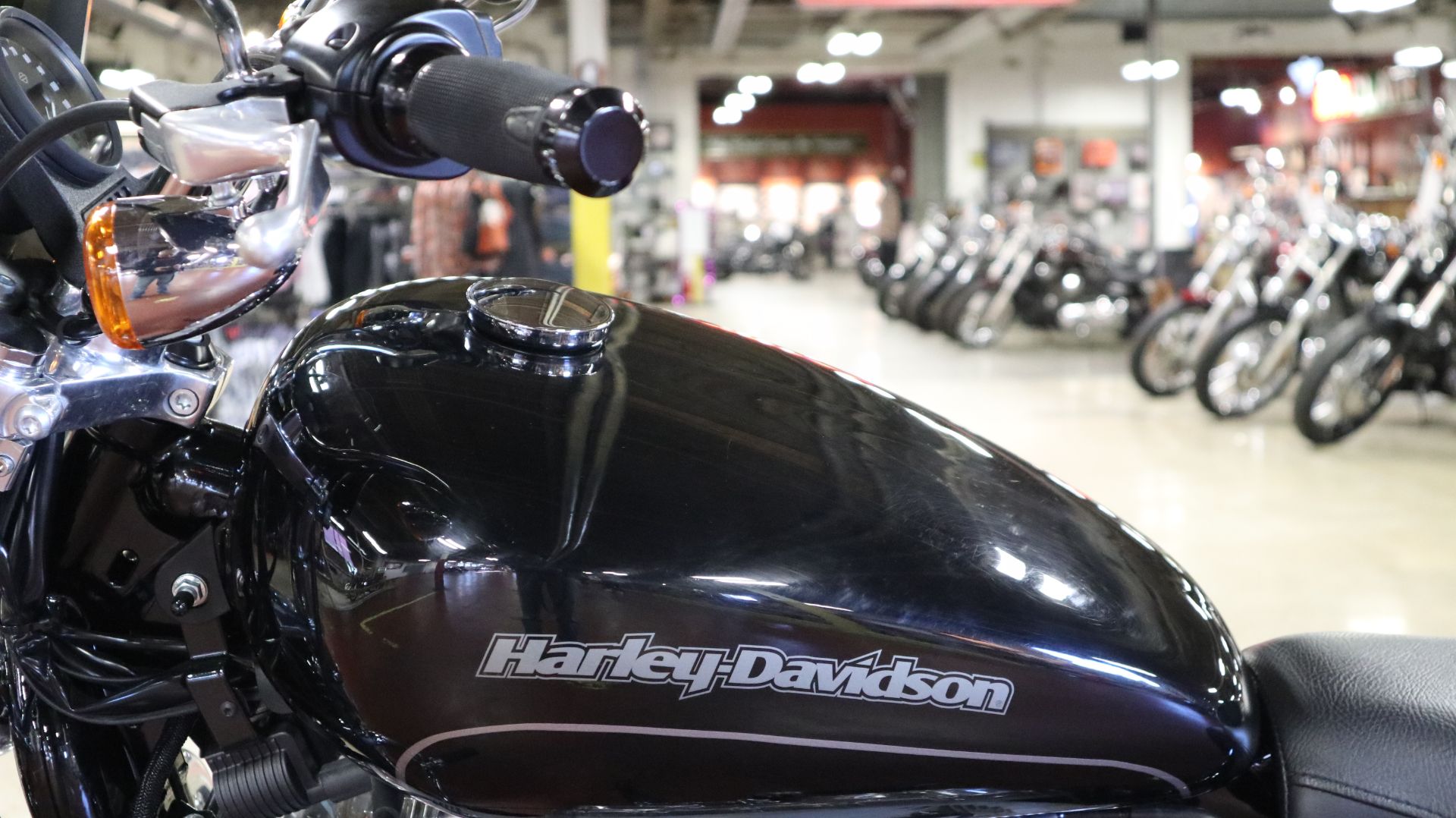 2017 Harley-Davidson Superlow® in New London, Connecticut - Photo 10