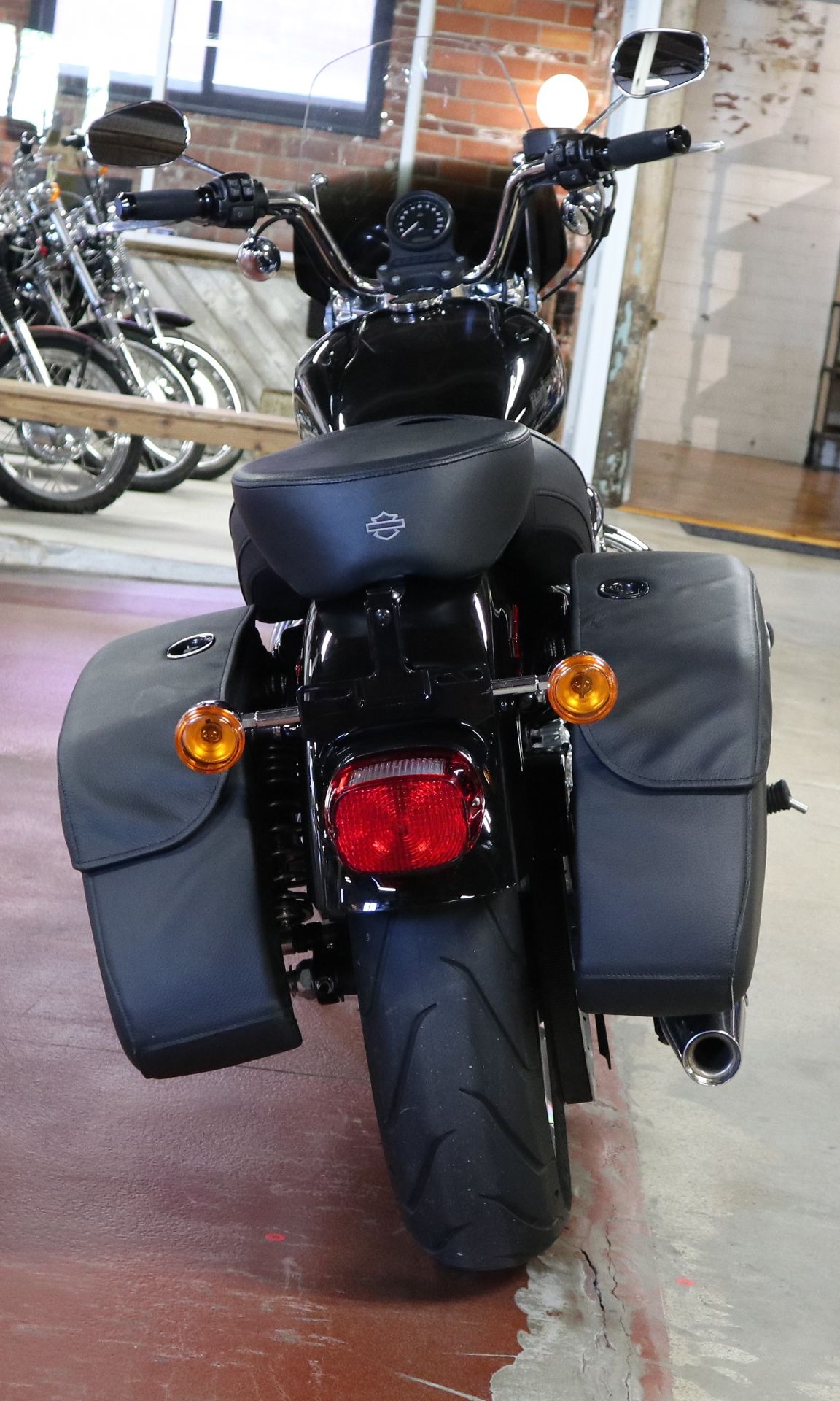 2017 Harley-Davidson Superlow® in New London, Connecticut - Photo 7