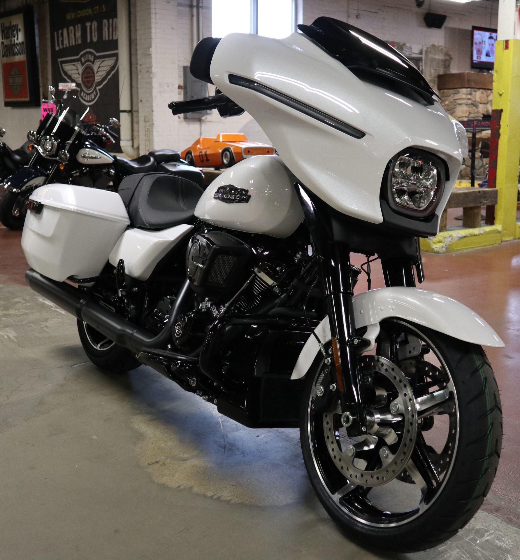 2024 Harley-Davidson Street Glide® in New London, Connecticut - Photo 2