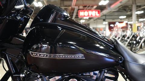 2018 Harley-Davidson Street Glide® Special in New London, Connecticut - Photo 11
