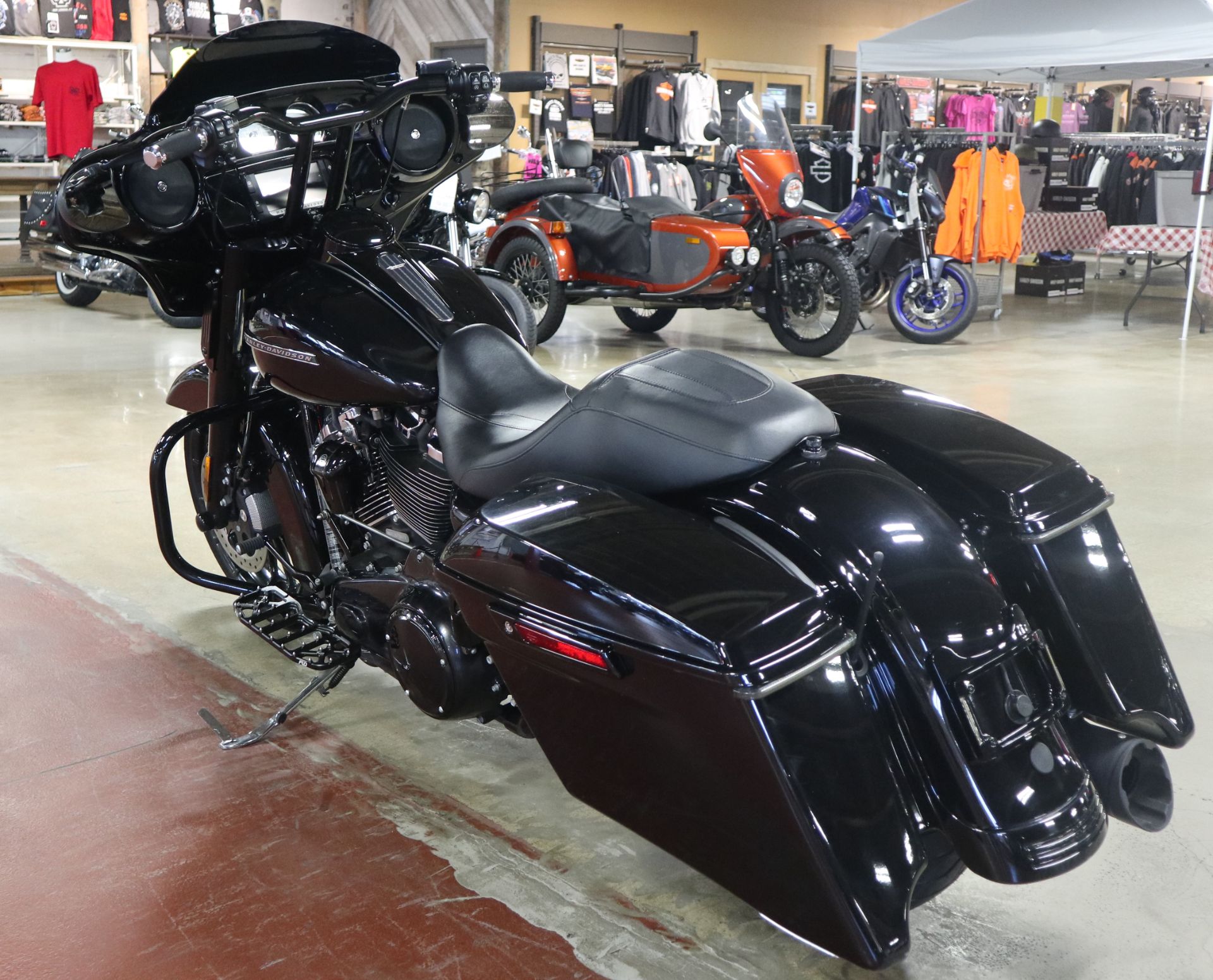 2018 Harley-Davidson Street Glide® Special in New London, Connecticut - Photo 6