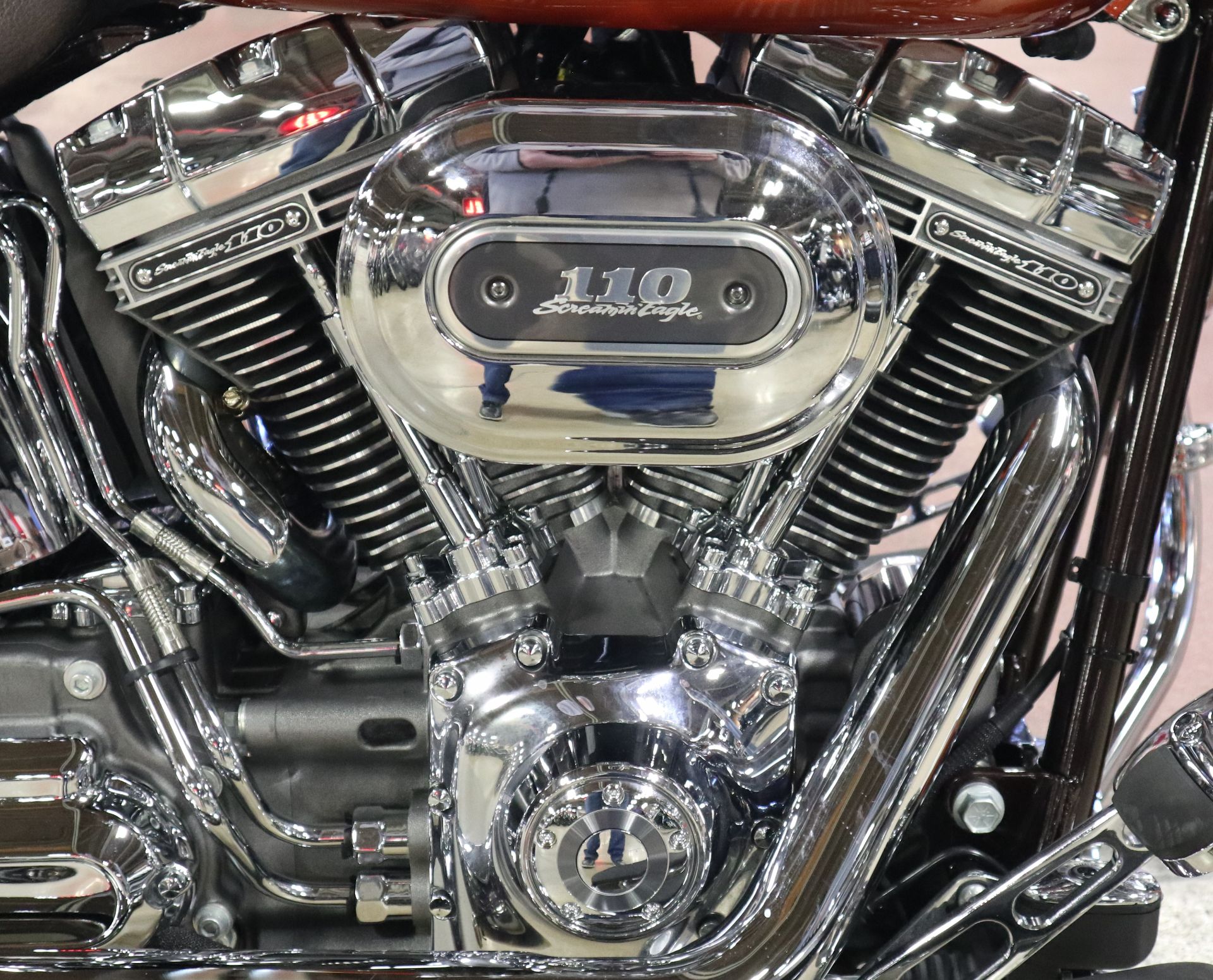 2014 Harley-Davidson CVO™ Softail® Deluxe in New London, Connecticut - Photo 16