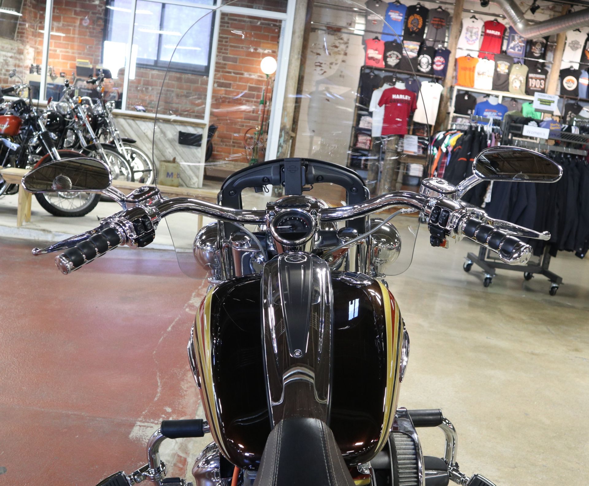 2014 Harley-Davidson CVO™ Softail® Deluxe in New London, Connecticut - Photo 11