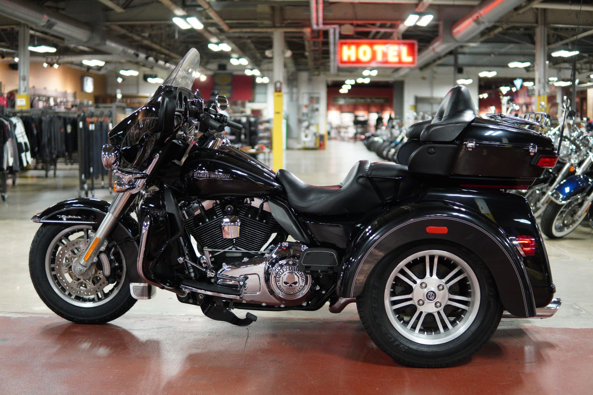 2015 Harley-Davidson Tri Glide® Ultra in New London, Connecticut - Photo 5