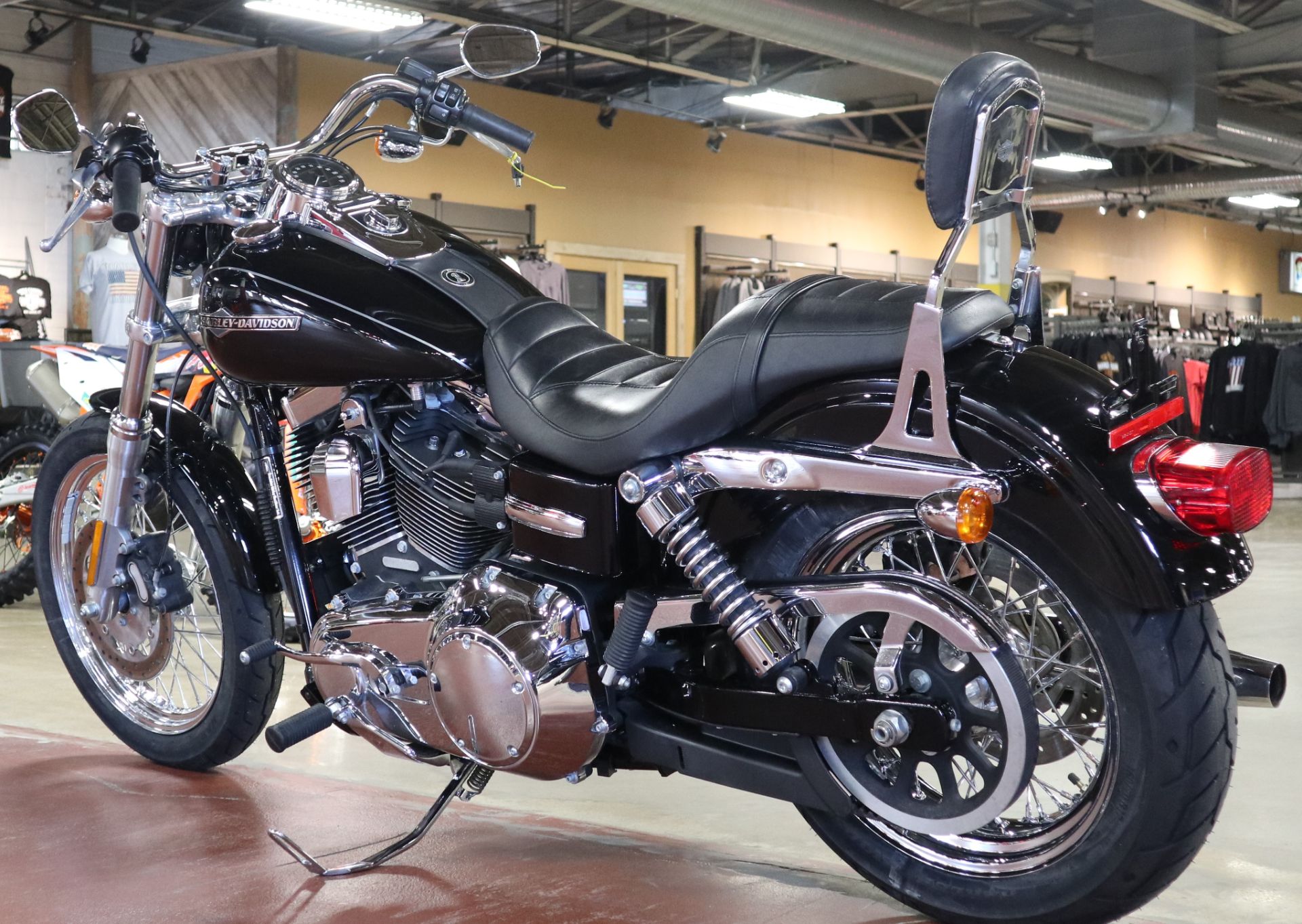 2013 Harley-Davidson Dyna® Super Glide® Custom in New London, Connecticut - Photo 6
