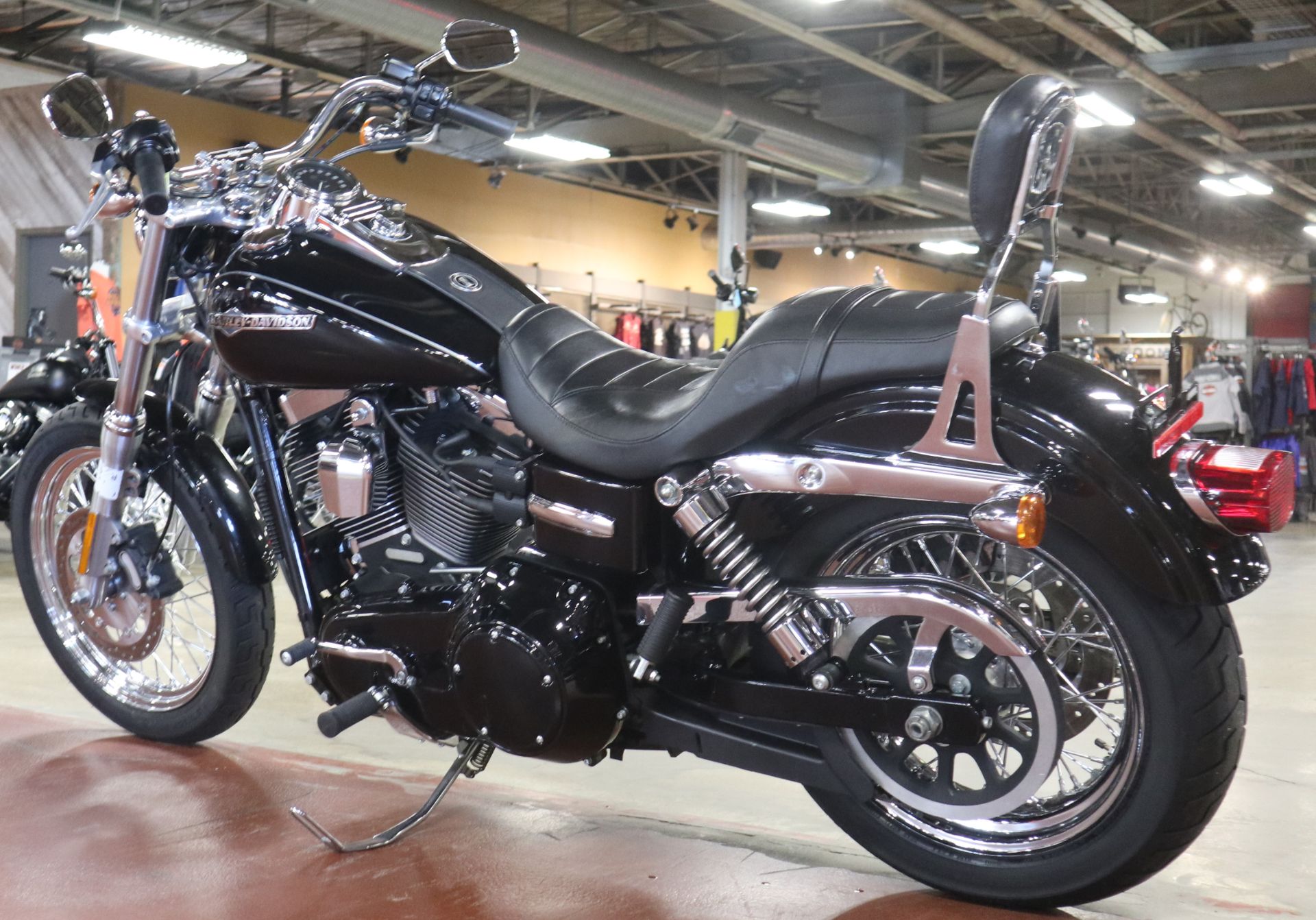 2013 Harley-Davidson Dyna® Super Glide® Custom in New London, Connecticut - Photo 6