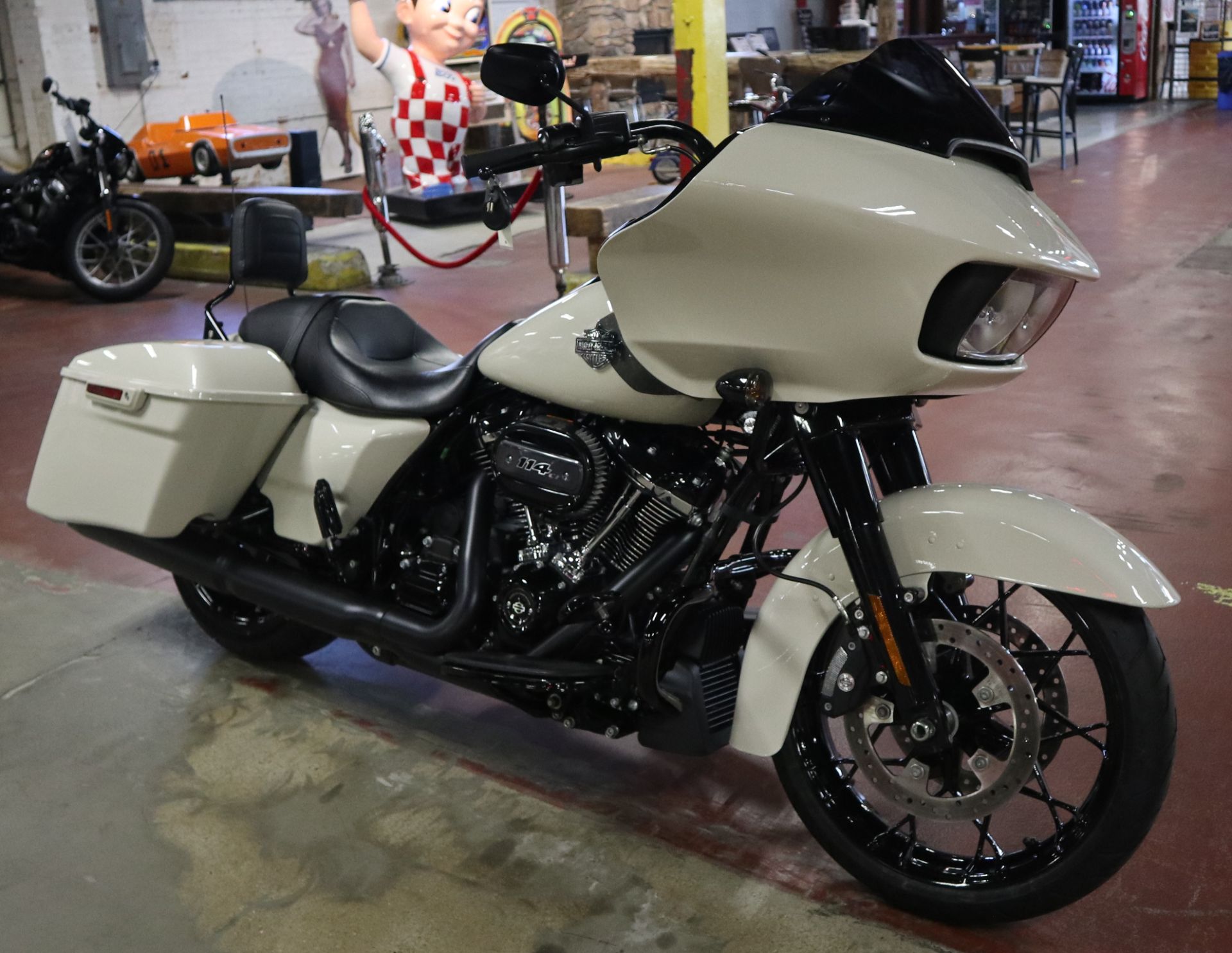 2022 Harley-Davidson Road Glide® Special in New London, Connecticut - Photo 2