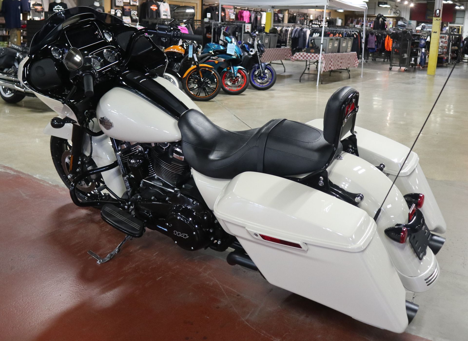 2022 Harley-Davidson Road Glide® Special in New London, Connecticut - Photo 5