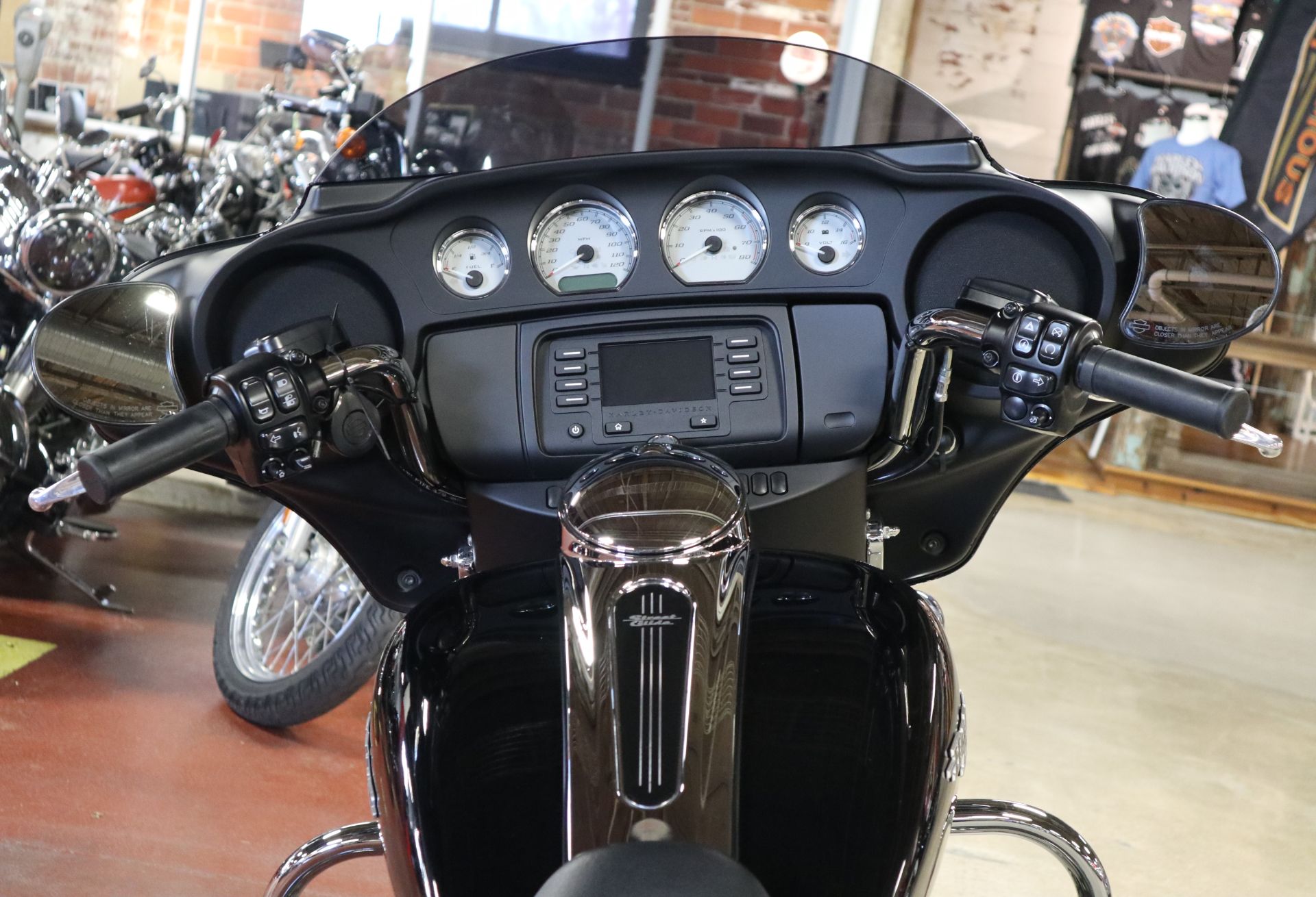 2020 Harley-Davidson Street Glide® in New London, Connecticut - Photo 12