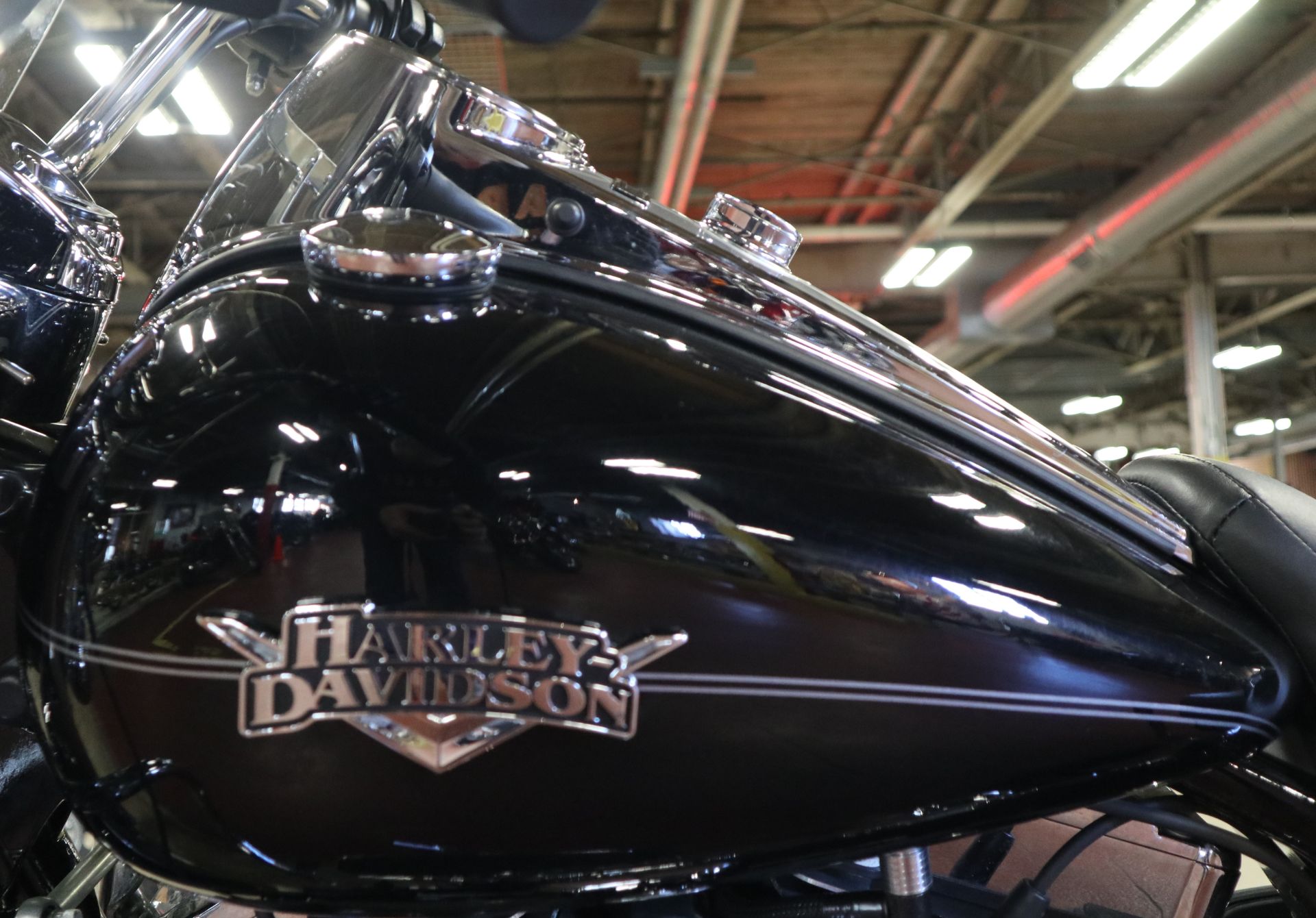 2013 Harley-Davidson Road King® Classic in New London, Connecticut - Photo 10