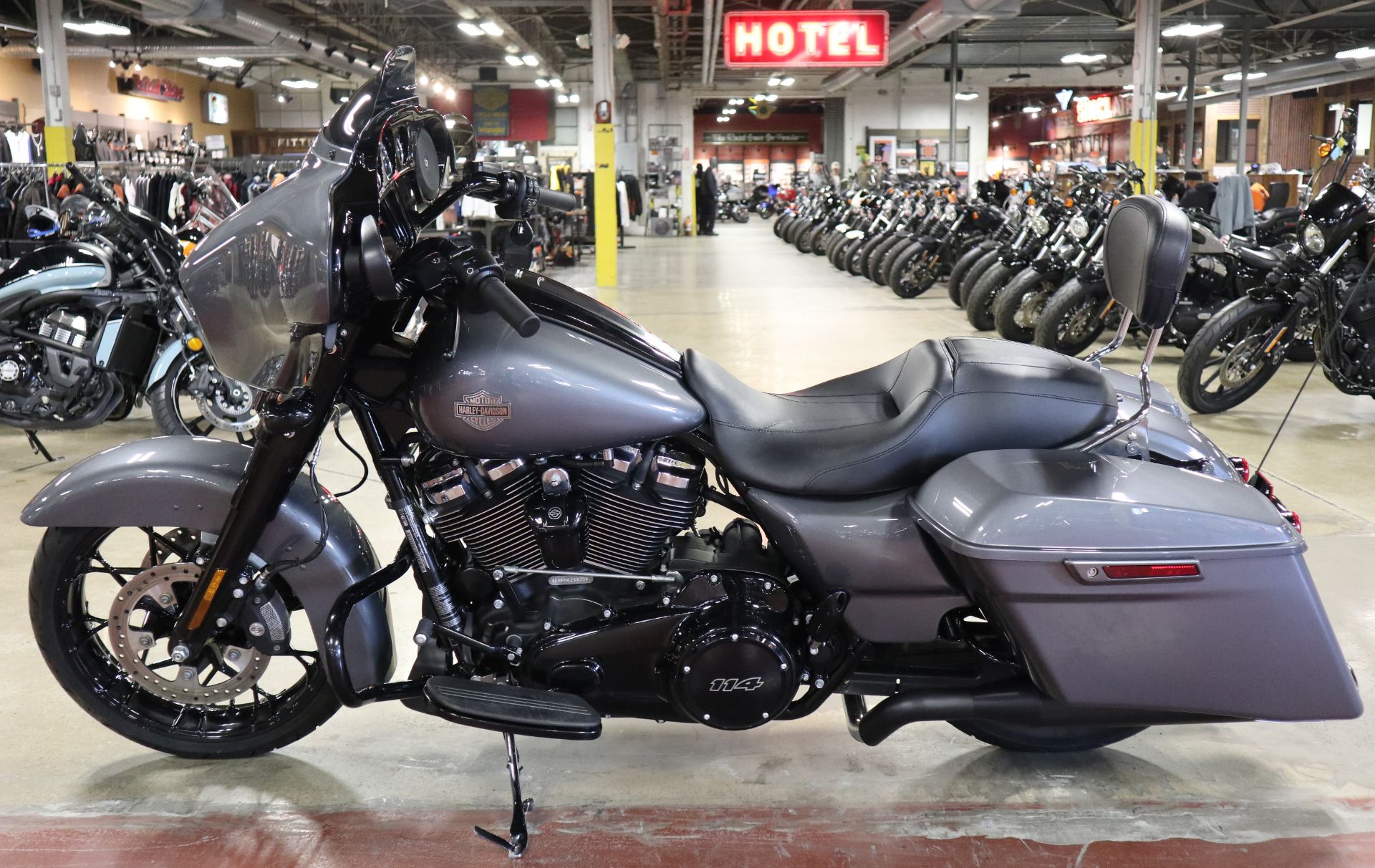2021 Harley-Davidson Street Glide® Special in New London, Connecticut - Photo 5