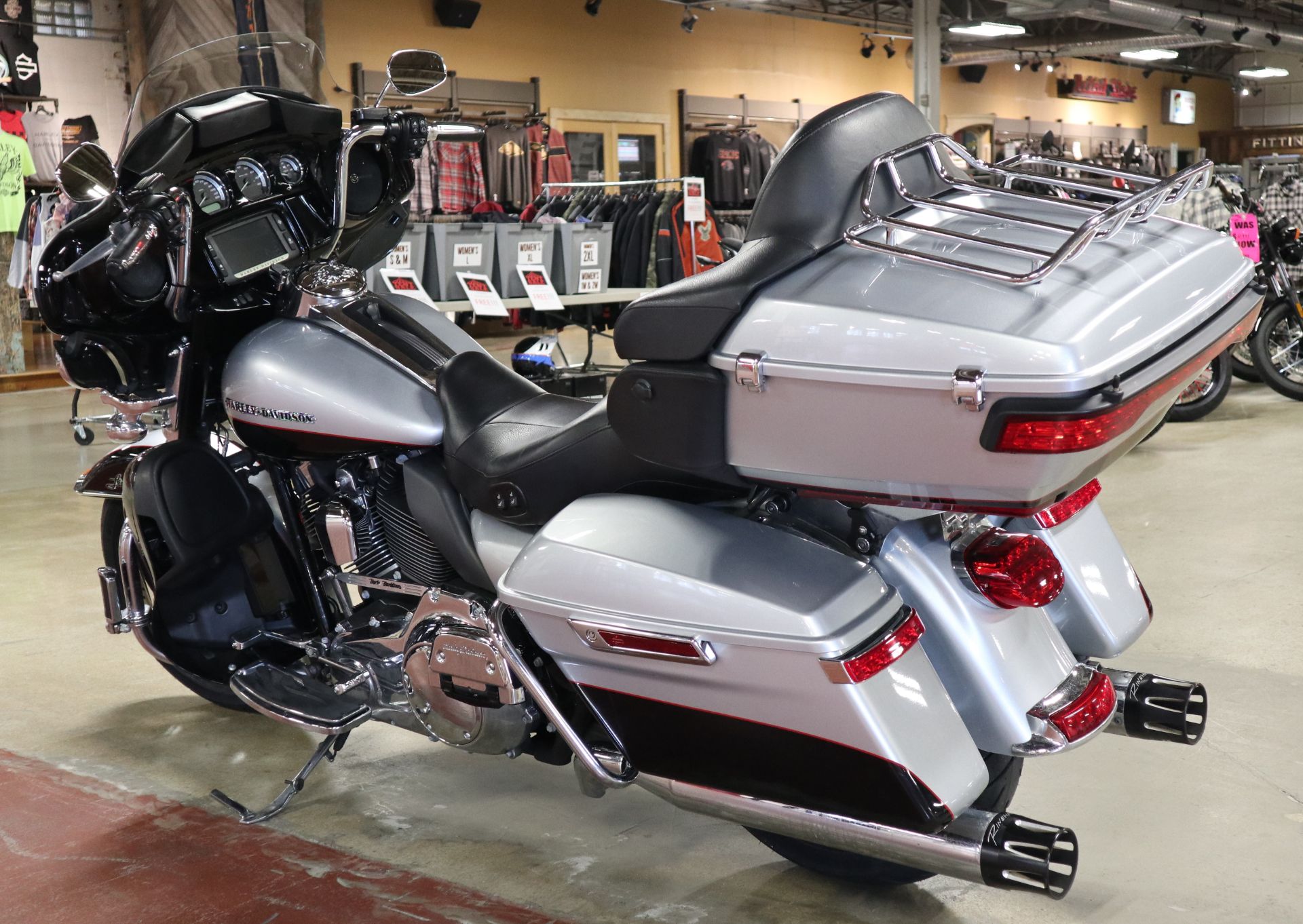 2015 Harley-Davidson Ultra Limited in New London, Connecticut - Photo 5