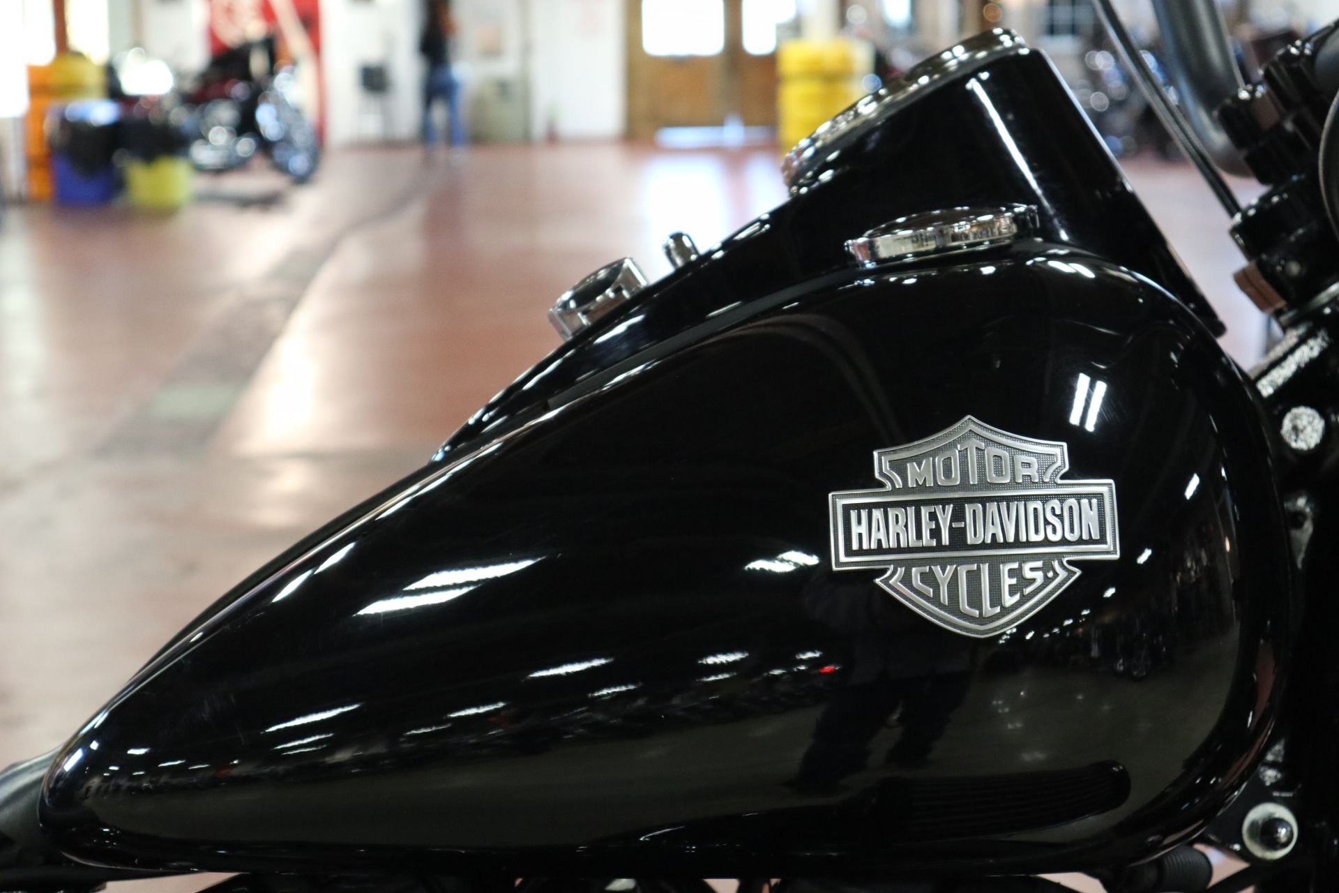 2016 Harley-Davidson Softail Slim® S in New London, Connecticut - Photo 9