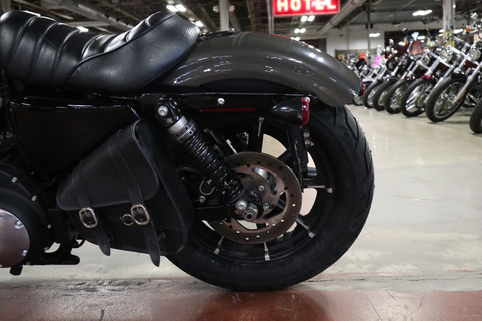 2019 Harley-Davidson Iron 883™ in New London, Connecticut - Photo 20