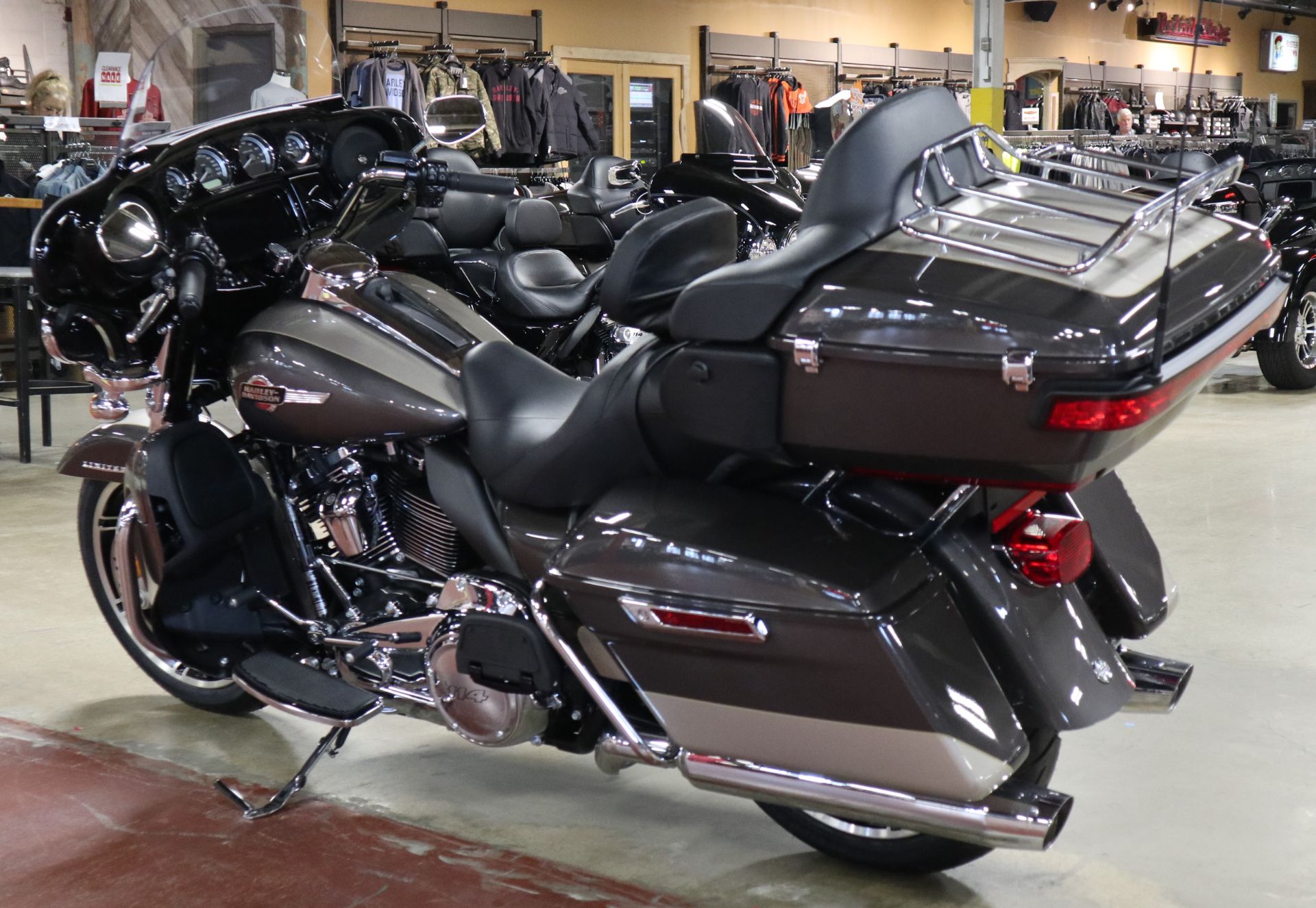 2023 Harley-Davidson Ultra Limited in New London, Connecticut - Photo 6