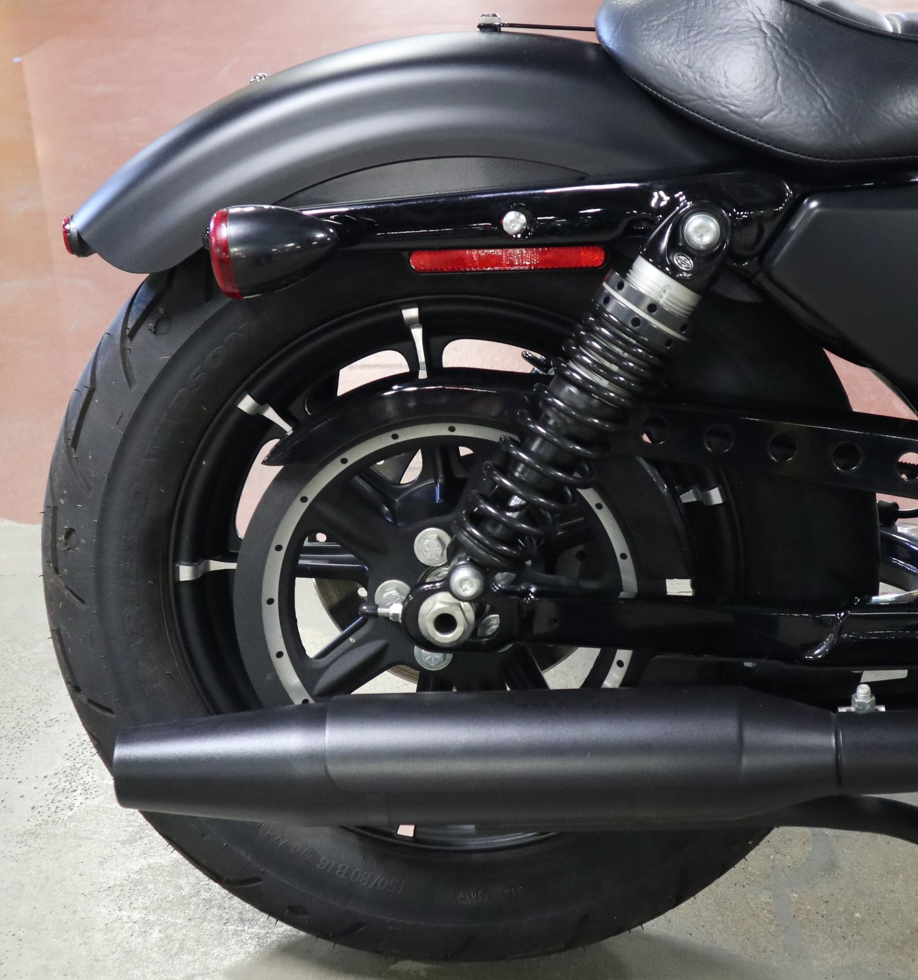 2020 Harley-Davidson Iron 883™ in New London, Connecticut - Photo 12
