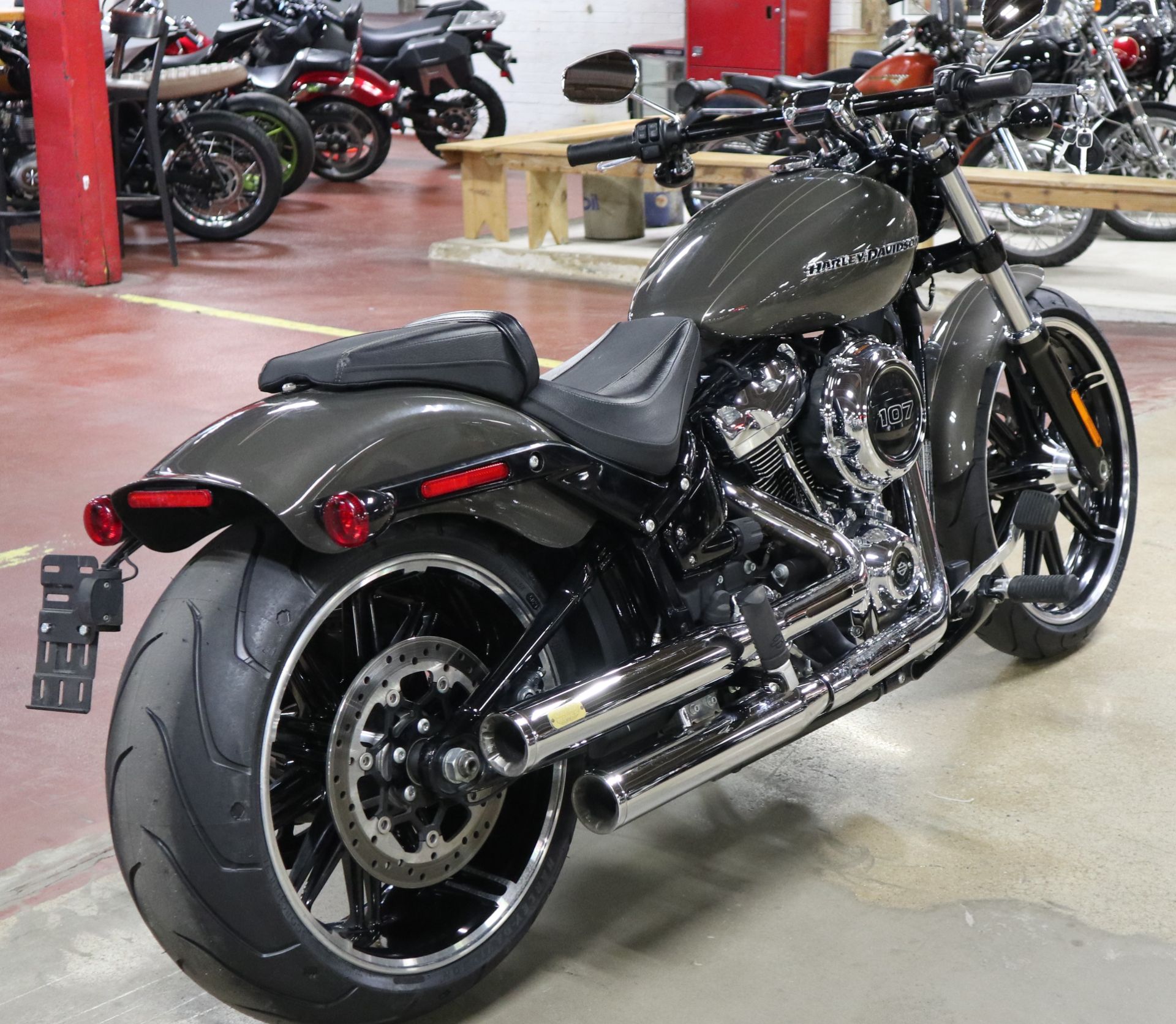2019 Harley-Davidson Breakout® 107 in New London, Connecticut - Photo 8