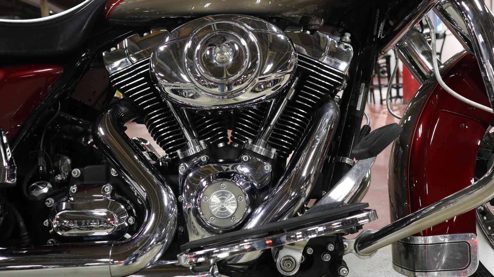 2009 Harley-Davidson Road King® Classic in New London, Connecticut - Photo 15