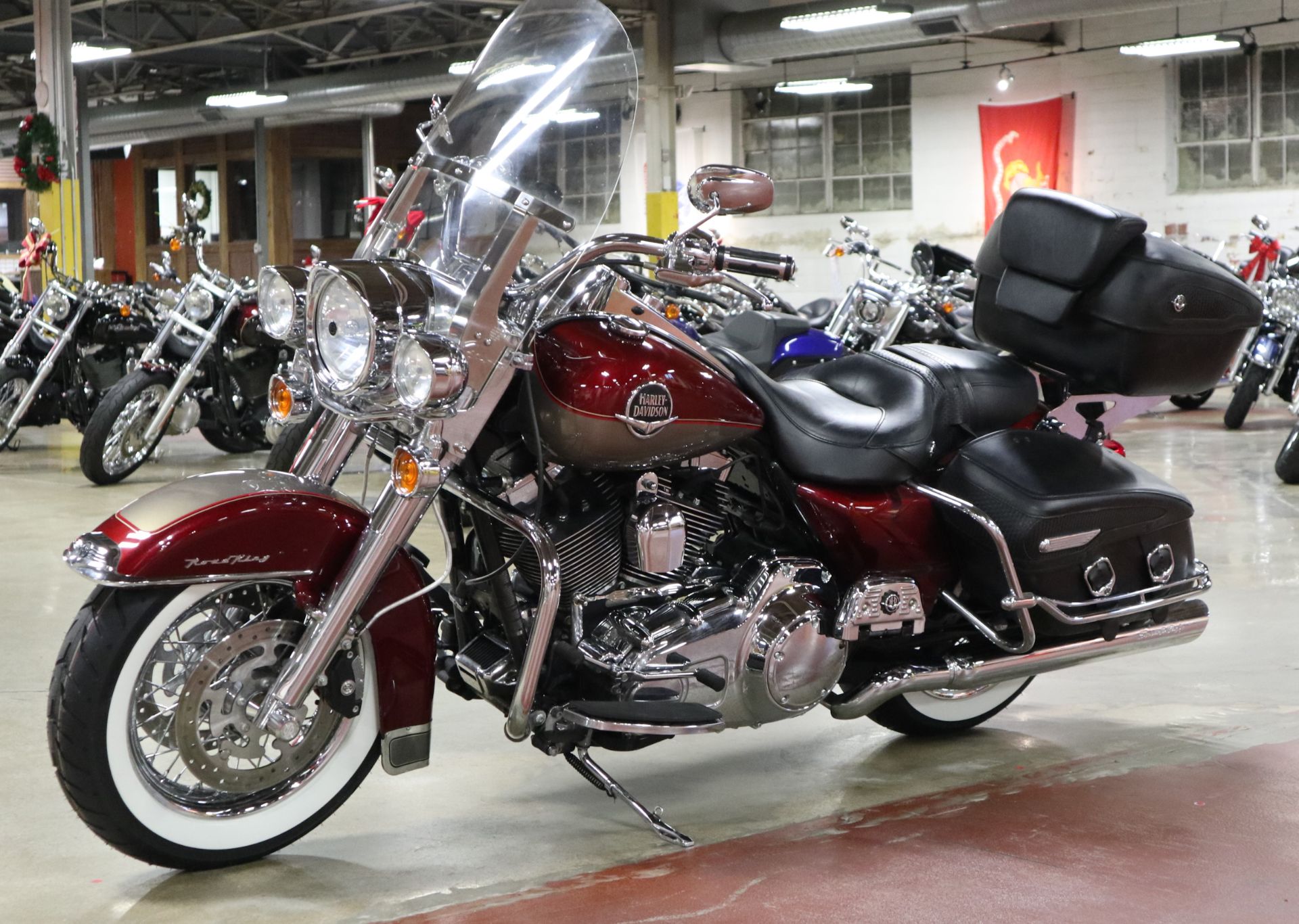 2009 Harley-Davidson Road King® Classic in New London, Connecticut - Photo 4