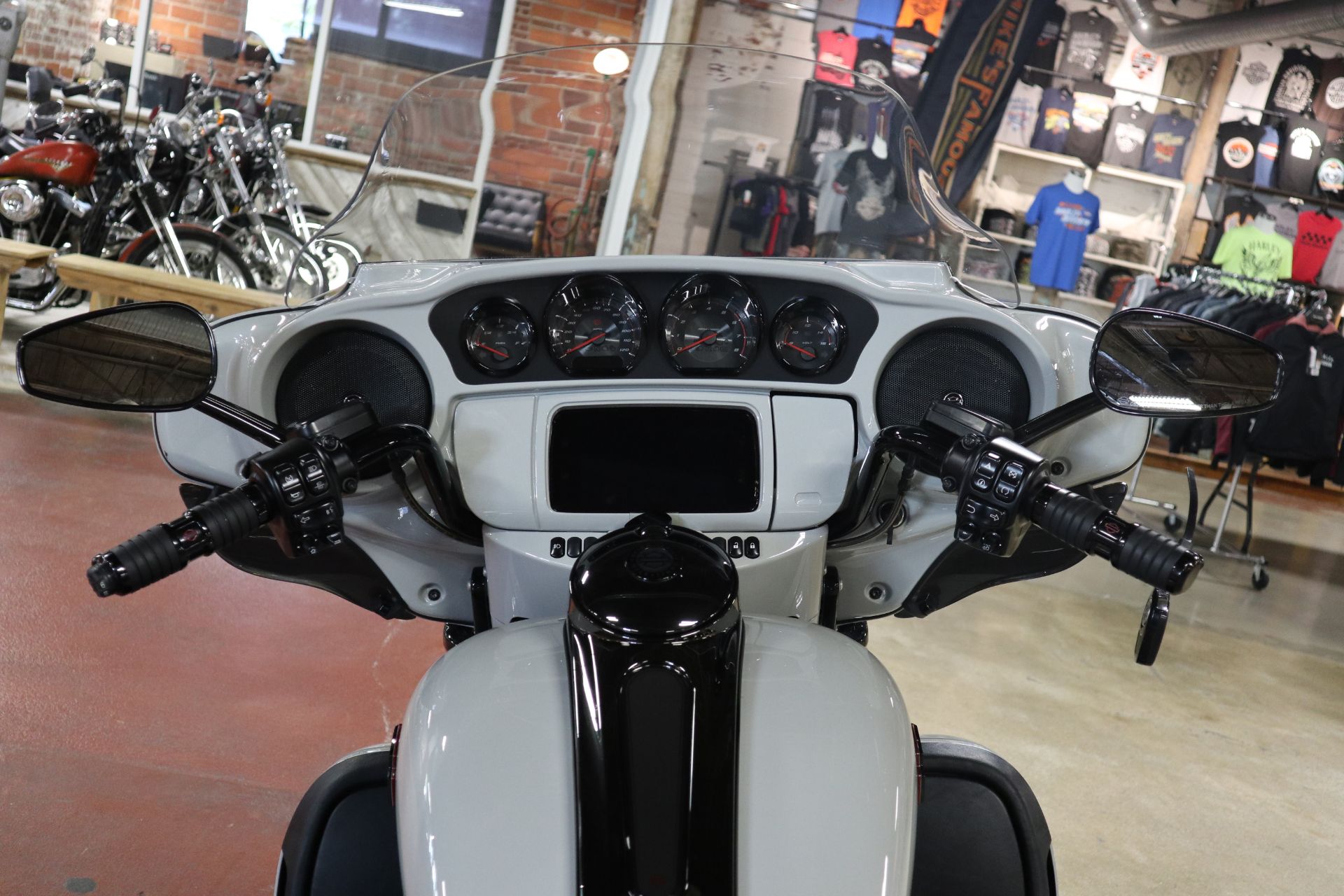 2020 Harley-Davidson CVO™ Limited in New London, Connecticut - Photo 11
