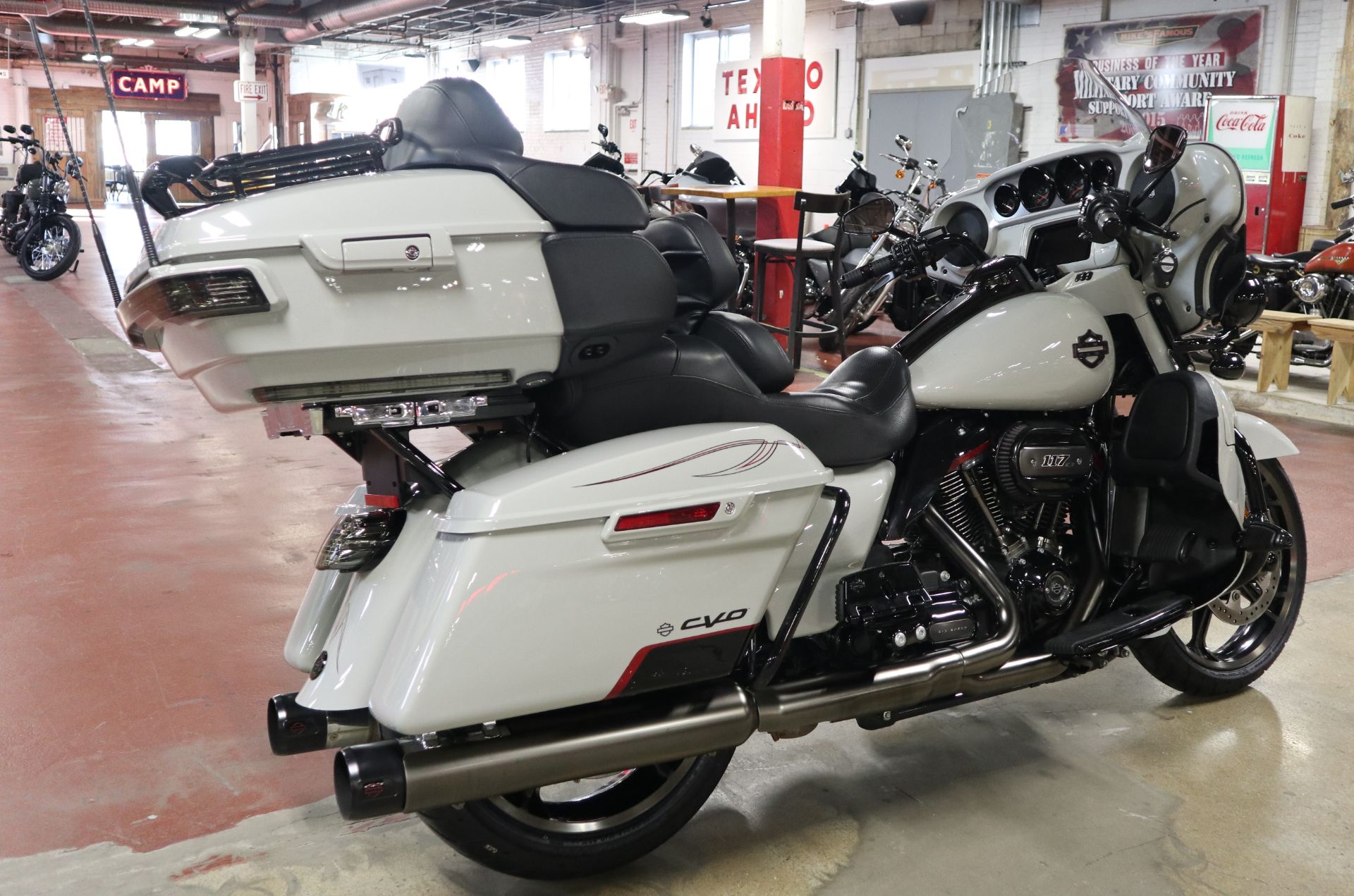 2020 Harley-Davidson CVO™ Limited in New London, Connecticut - Photo 8