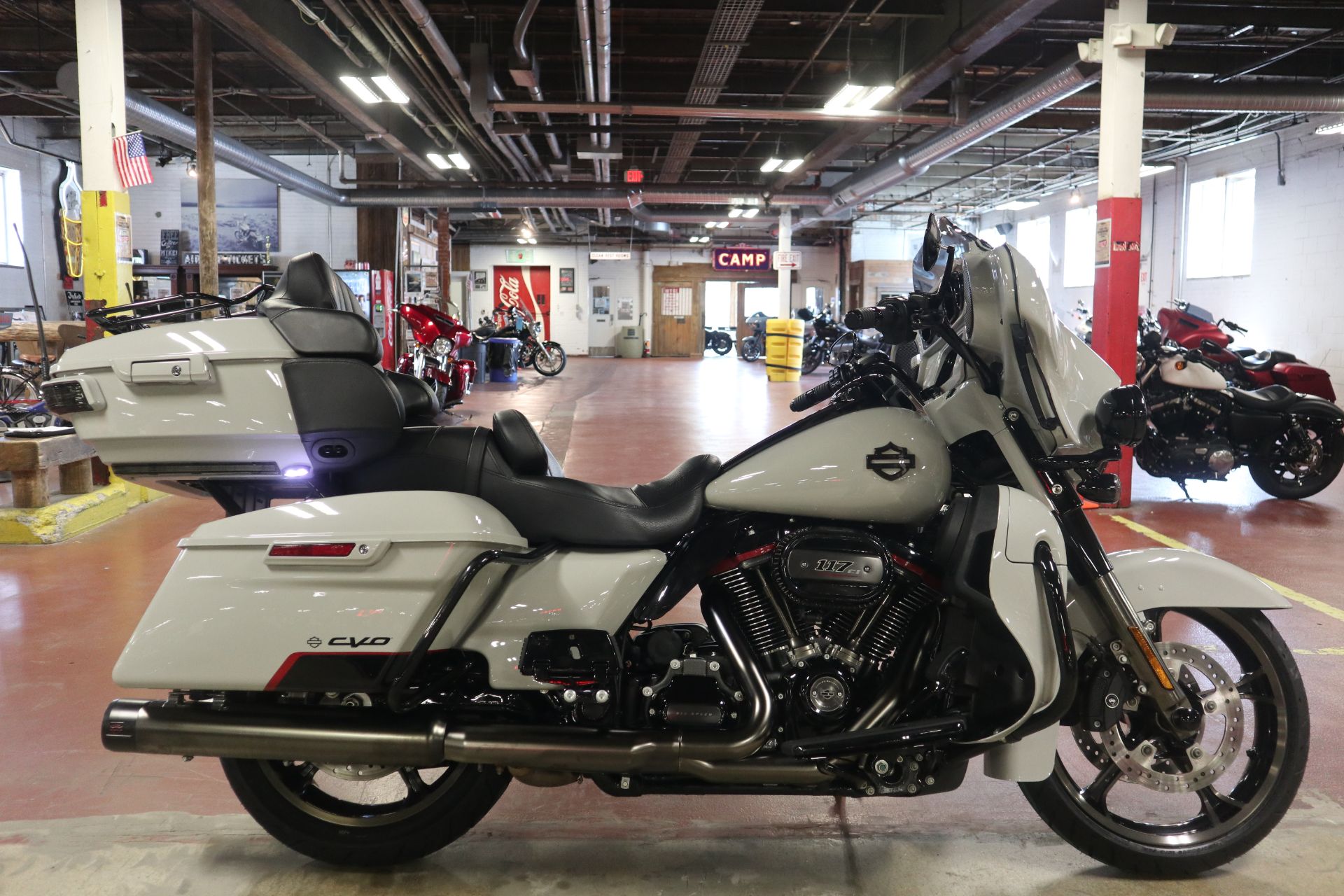 2020 Harley-Davidson CVO™ Limited in New London, Connecticut - Photo 9