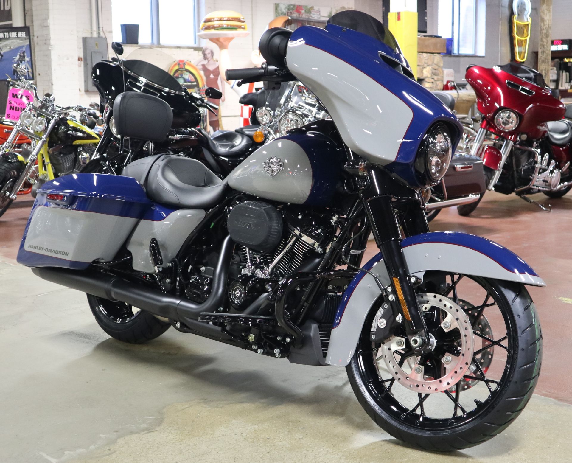 2023 Harley-Davidson Street Glide® Special in New London, Connecticut - Photo 2