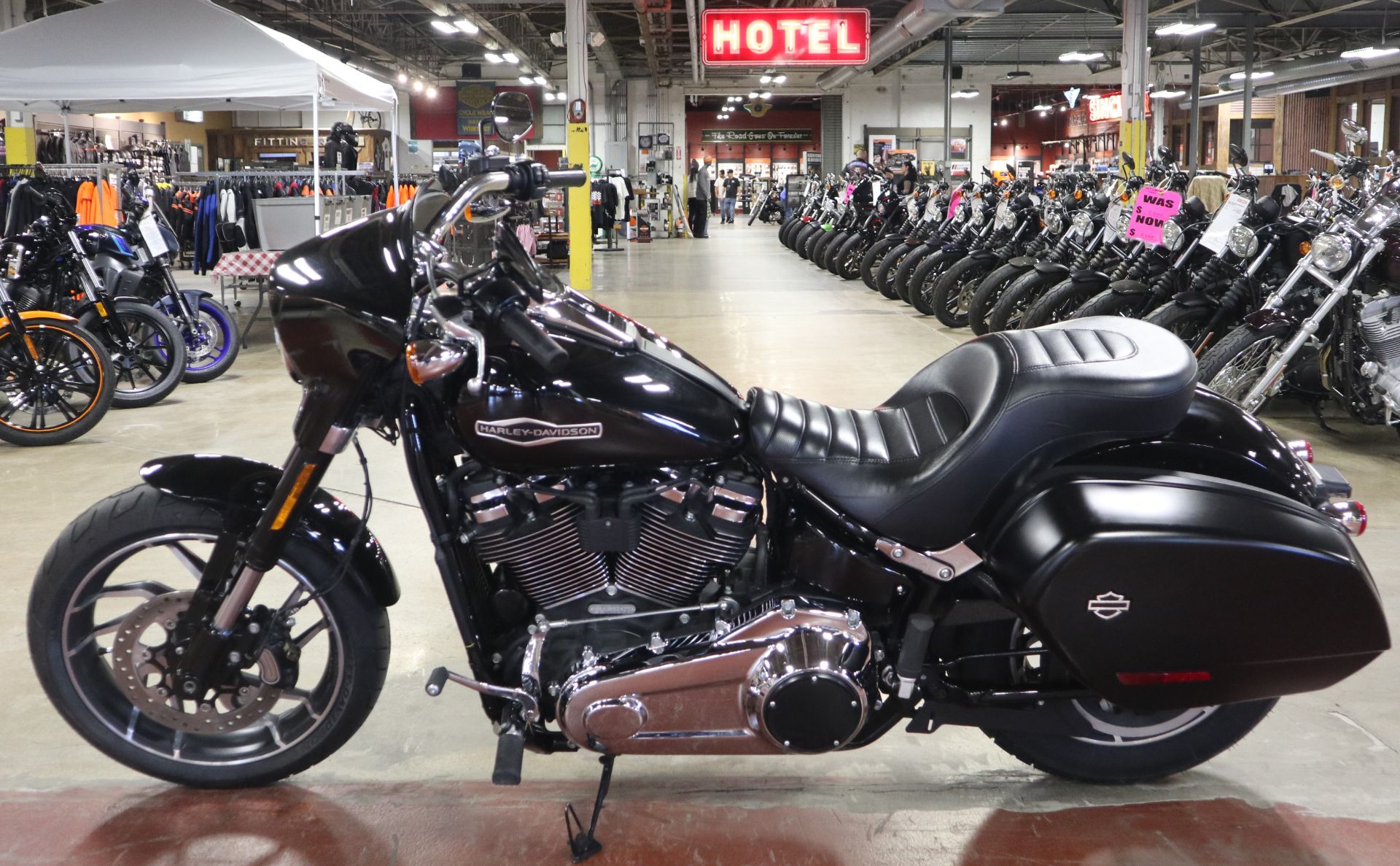 2018 Harley-Davidson Sport Glide® in New London, Connecticut - Photo 5