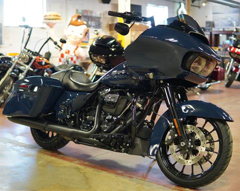 2019 Harley-Davidson Road Glide® Special in New London, Connecticut - Photo 2