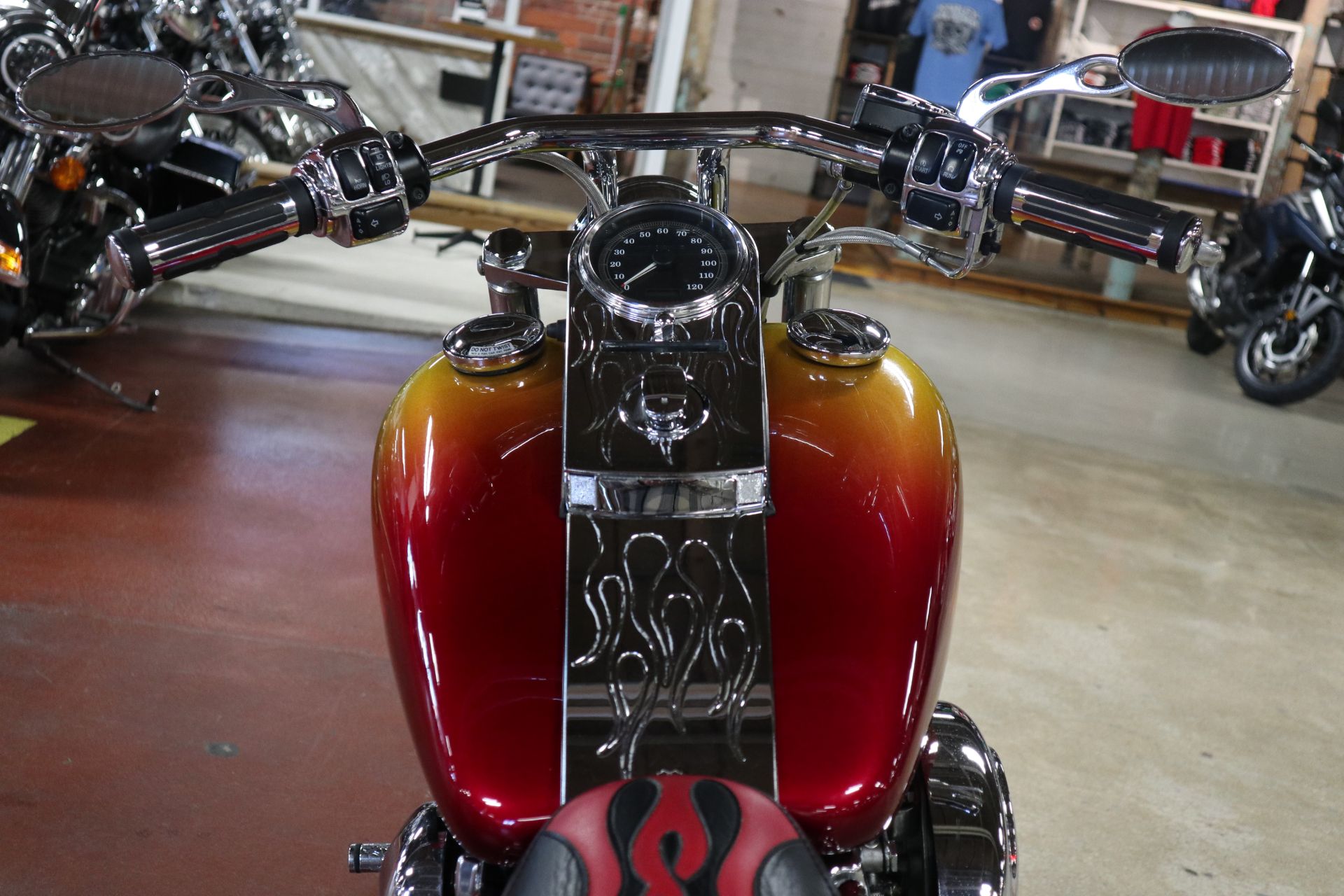 2000 Harley-Davidson FXDWG Dyna Wide Glide® in New London, Connecticut - Photo 10