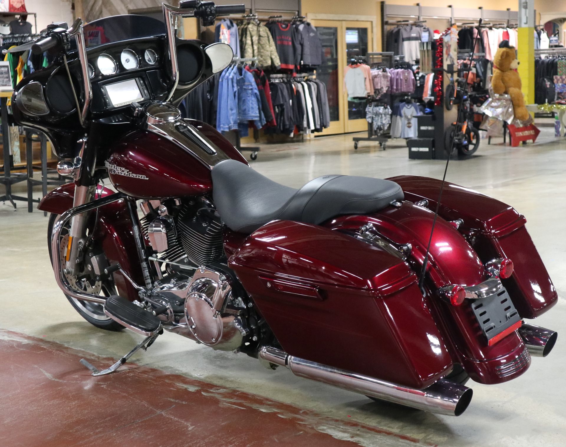 2014 Harley-Davidson Street Glide® Special in New London, Connecticut - Photo 6