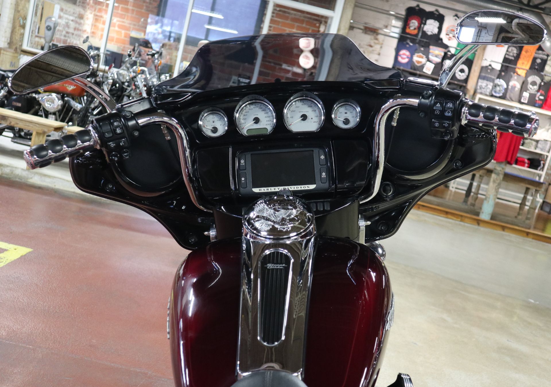 2014 Harley-Davidson Street Glide® Special in New London, Connecticut - Photo 12