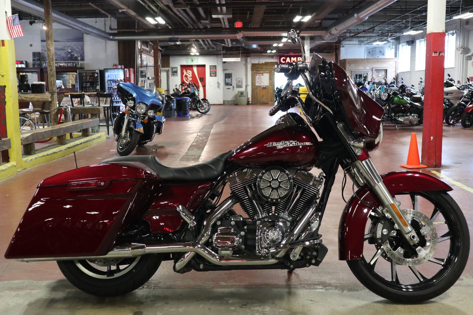 2014 Harley-Davidson Street Glide® Special in New London, Connecticut - Photo 9