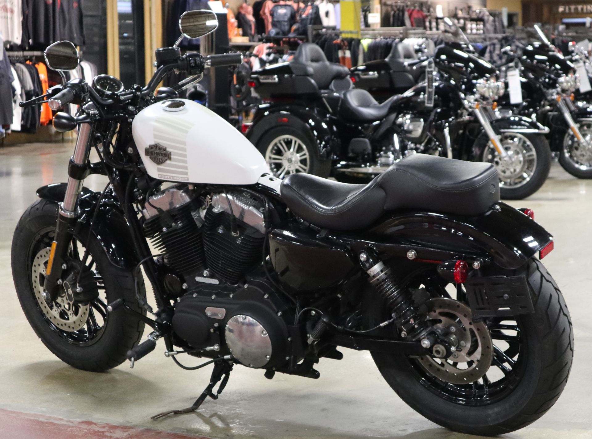 2017 Harley-Davidson Forty-Eight® in New London, Connecticut - Photo 6