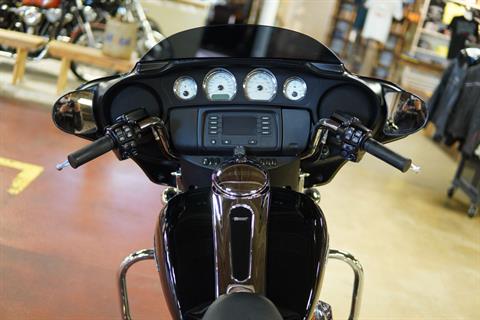 2014 Harley-Davidson Street Glide® in New London, Connecticut - Photo 10