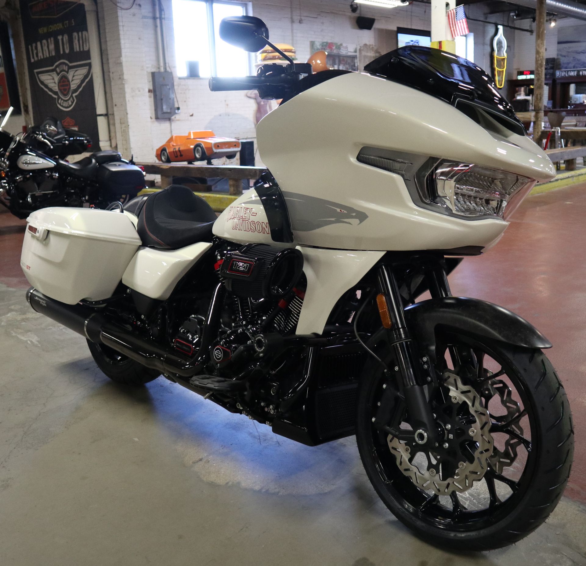 2024 Harley-Davidson CVO™ Road Glide® ST in New London, Connecticut - Photo 2