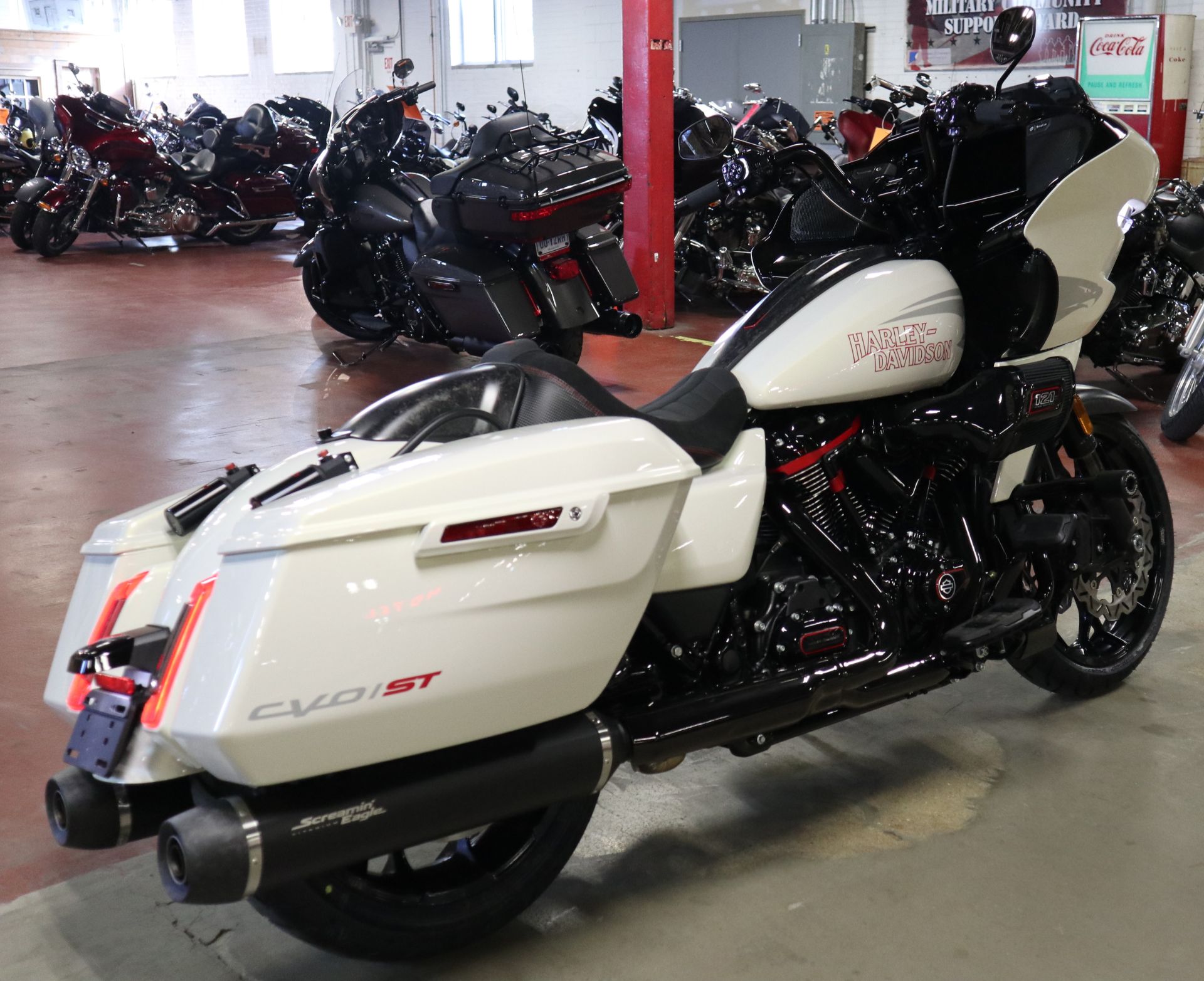 2024 Harley-Davidson CVO™ Road Glide® ST in New London, Connecticut - Photo 8