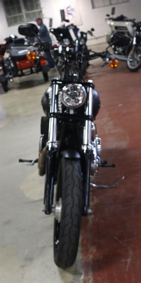 2014 Harley-Davidson Dyna® Street Bob® in New London, Connecticut - Photo 3