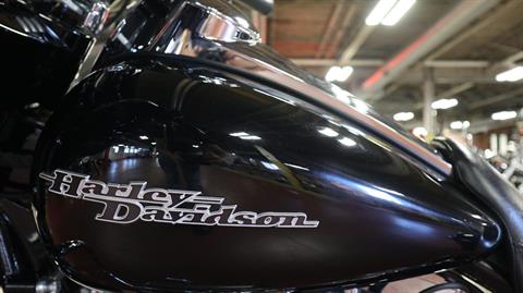 2016 Harley-Davidson Street Glide® Special in New London, Connecticut - Photo 11
