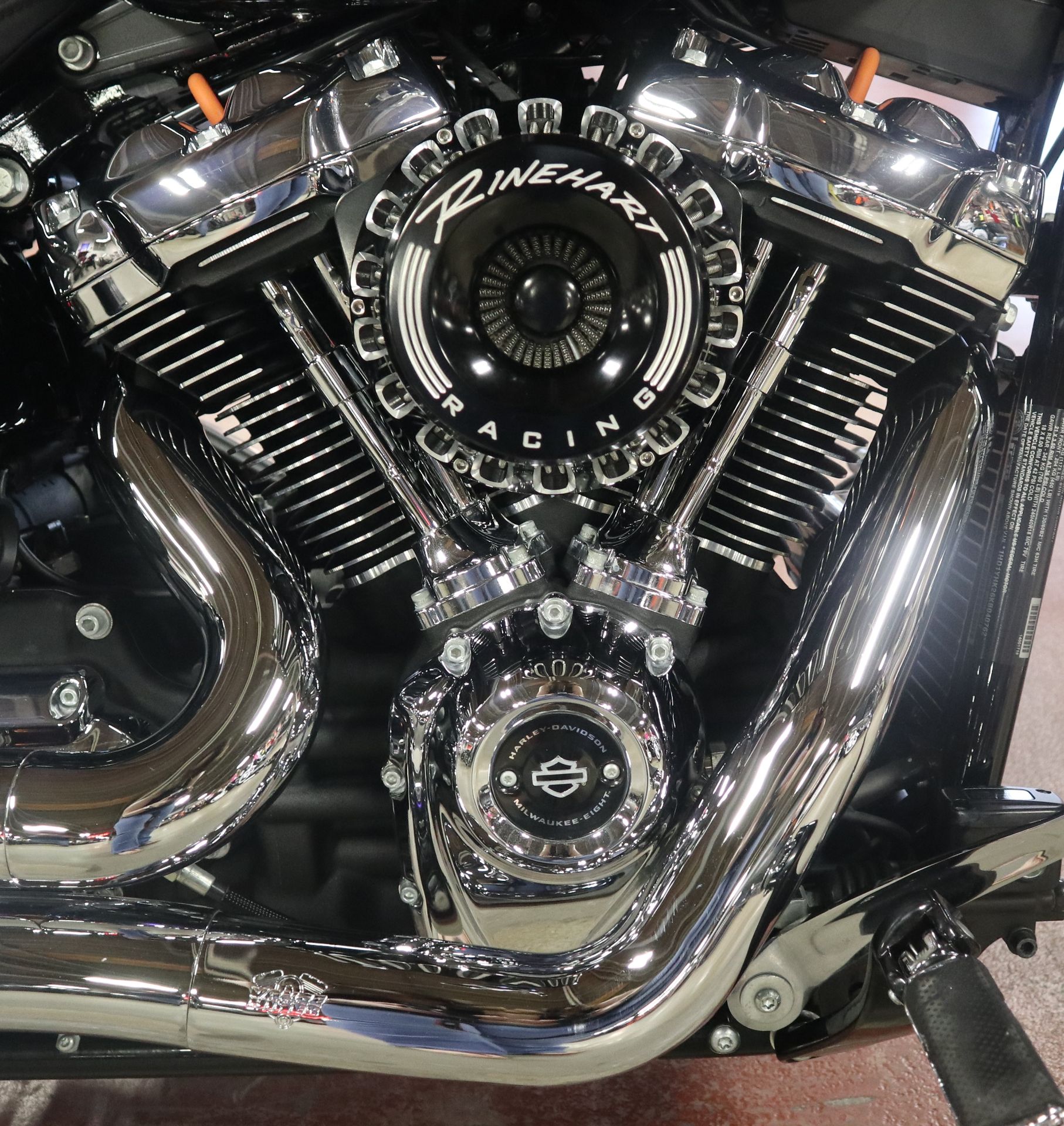 2019 Harley-Davidson Breakout® 114 in New London, Connecticut - Photo 16